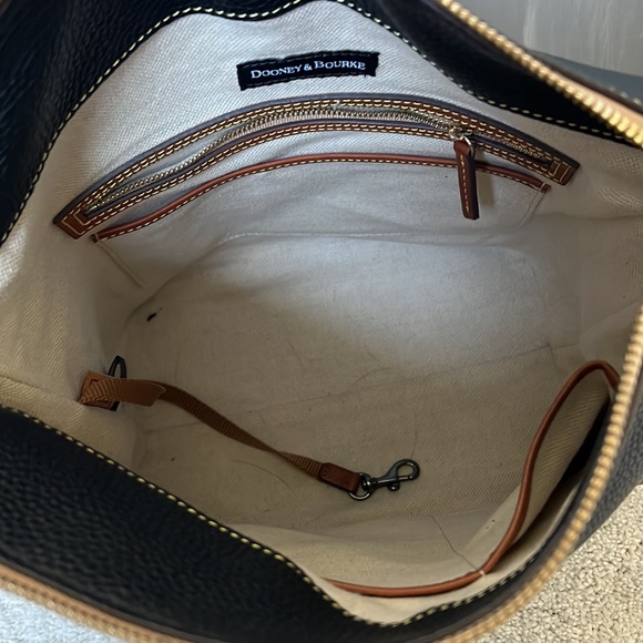 Dooney and Bourke purse - Picture 3 of 6